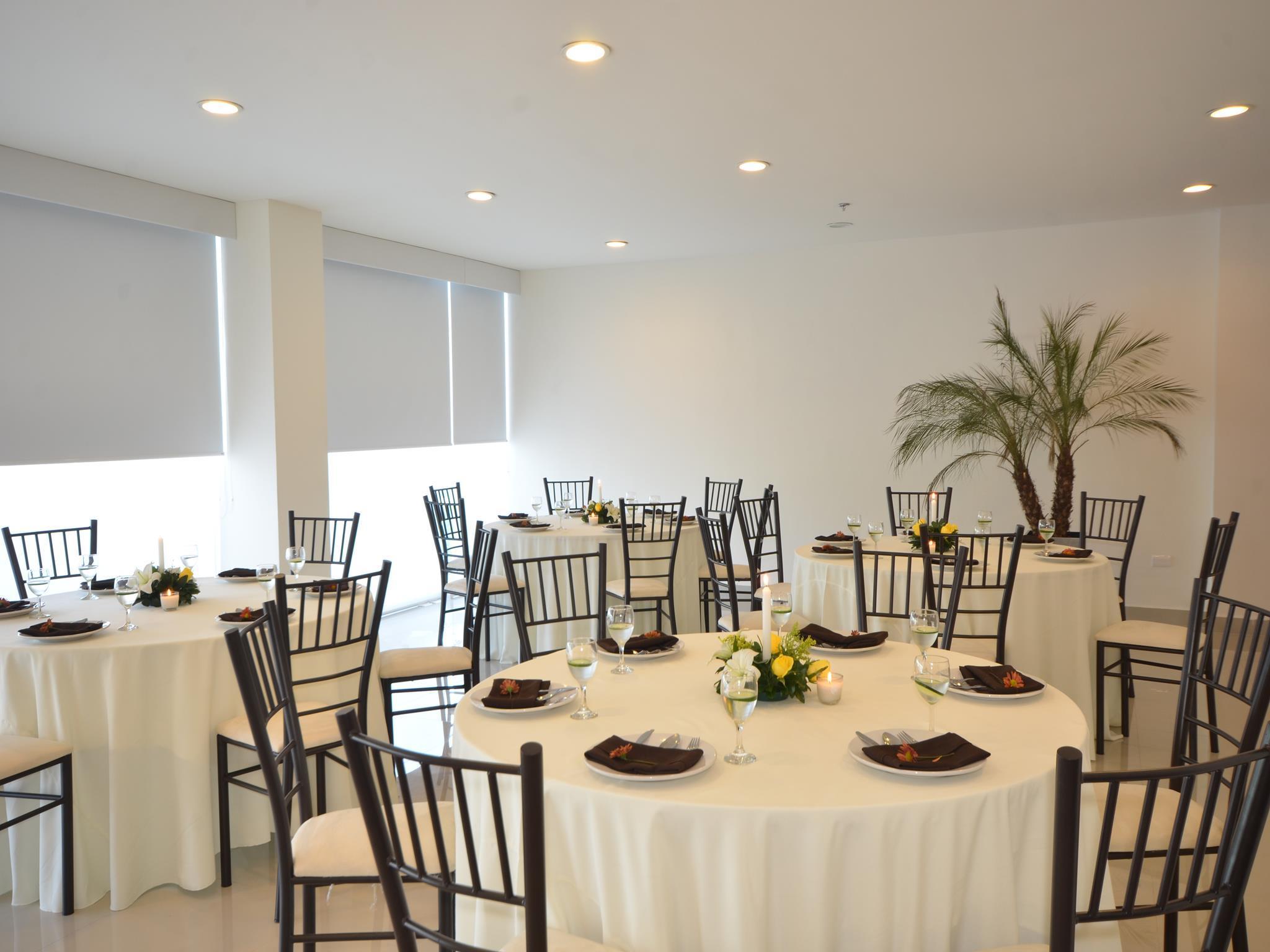 Mision Express Monterrey Aeropuerto La Fe Otel Apodaca Dış mekan fotoğraf